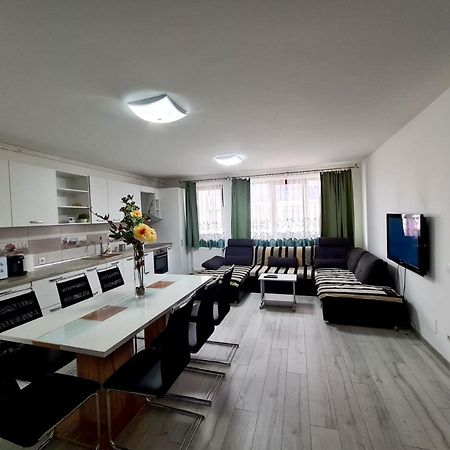 West Luxury Apartment Cluj-Napoca Eksteriør billede